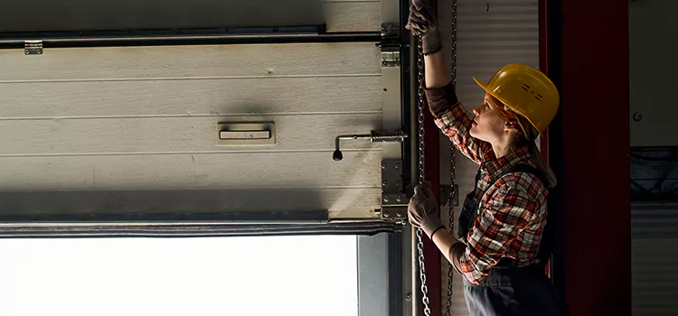 Addressing Common Garage Door Stoppage Issues in Saratoga Springs, UT